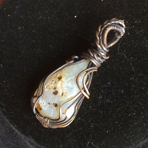Jewelry - ⭐️SALE Artisan stone wire pendant boho Coachella festival cowgirl rodeo